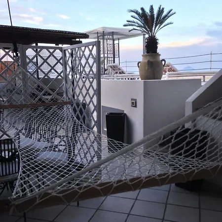 Le Sette Vele Da Riccardo Frühstückspension 3*